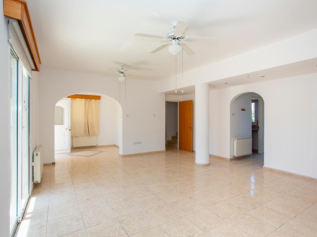 House - Argaka, Paphos