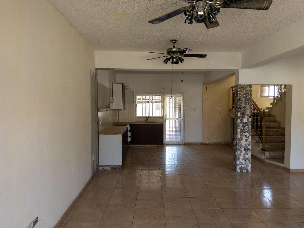 Semidetached house-Timi-PR33431