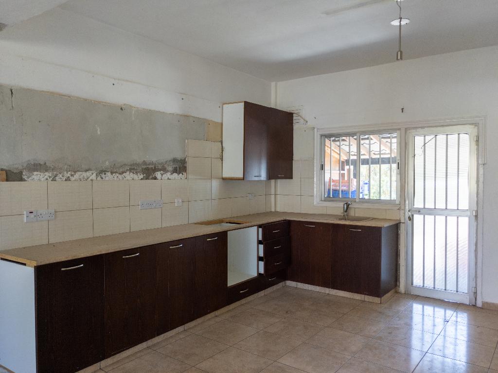 Semidetached house-Timi-PR33431