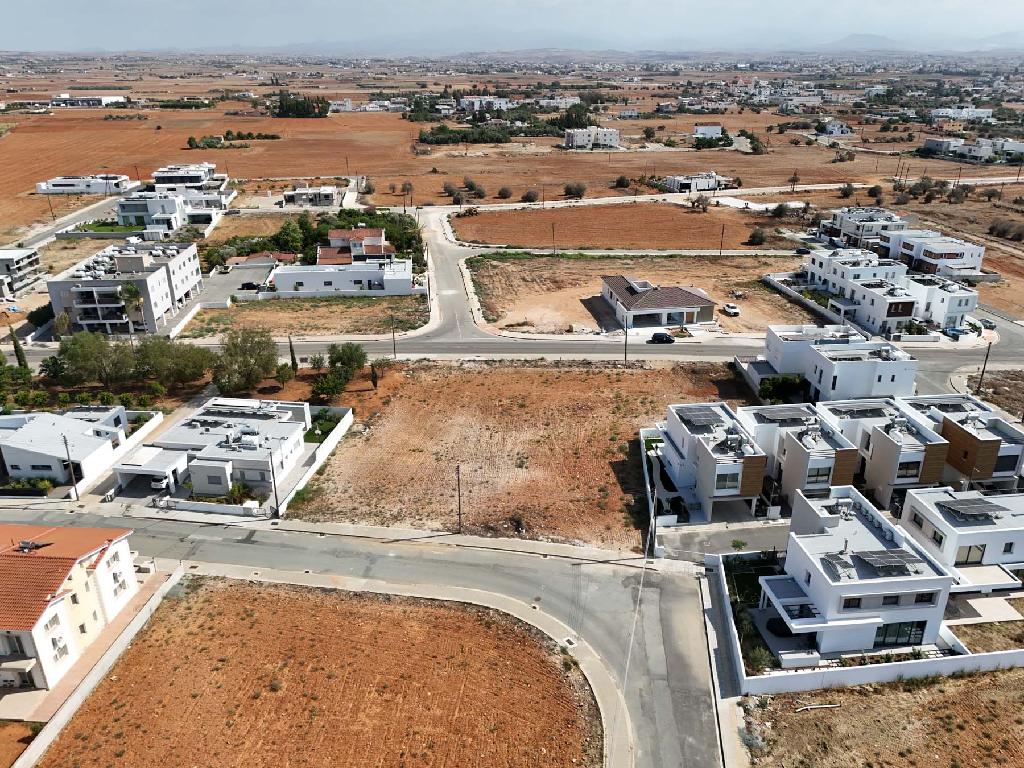 Plot - Kokkinotrimithia, Nicosia