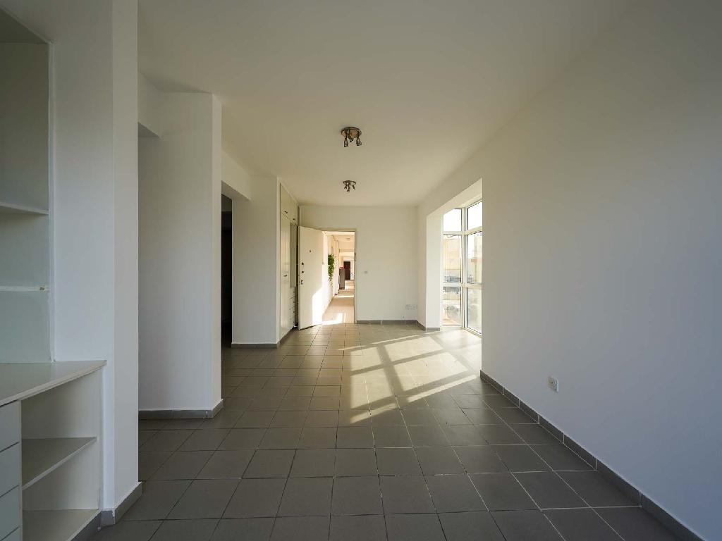 Flat-Lakatameia-PR40888