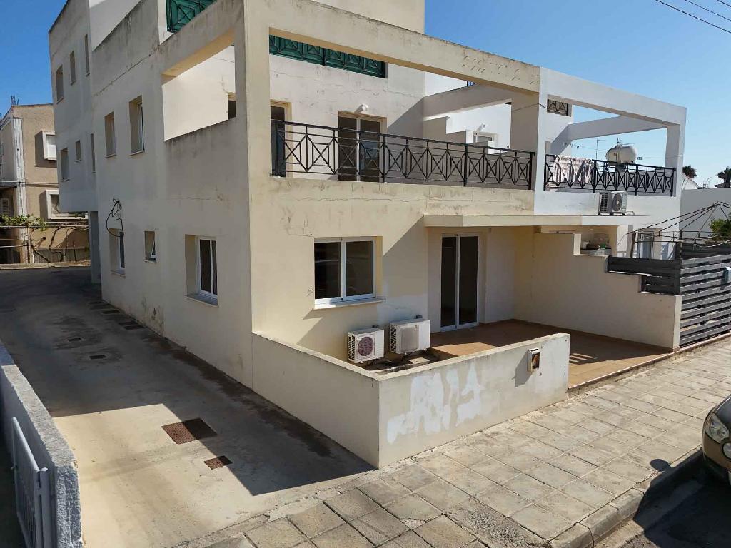 Flat-Paralimni-PR42226