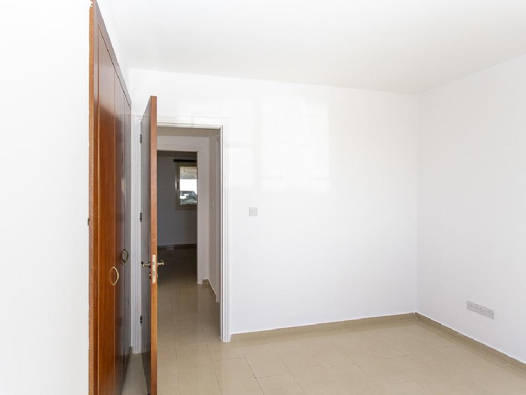 Flat-Pegeia-PR41686
