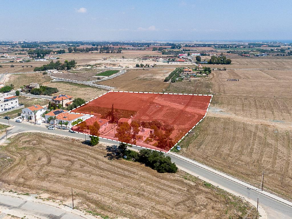 Field (Share) - Perivolia, Larnaca