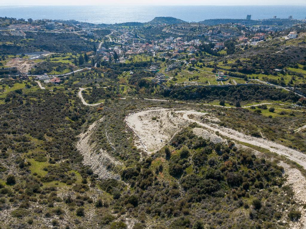 Field-Agios Tychon-PR32899