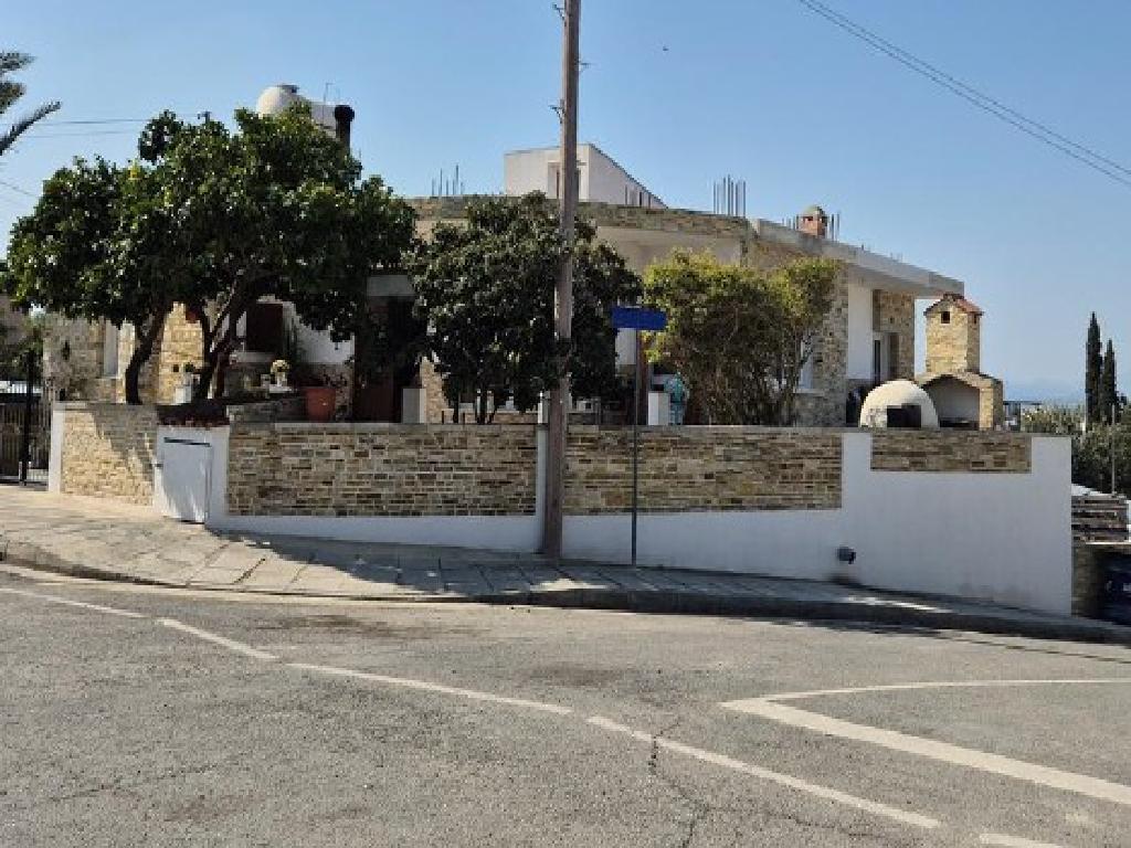 Detached house-Lympia-PR45197