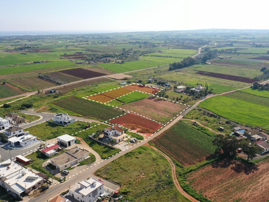 Field (Share) - Liopetri, Famagusta