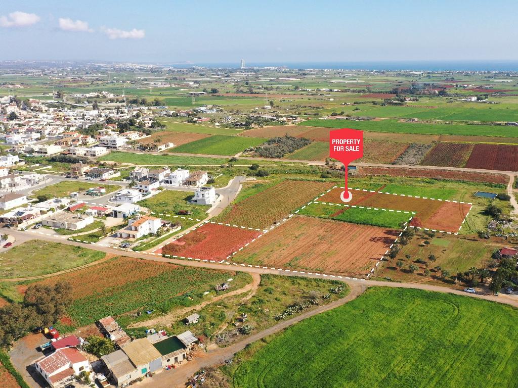 Field (Share) - Liopetri, Famagusta