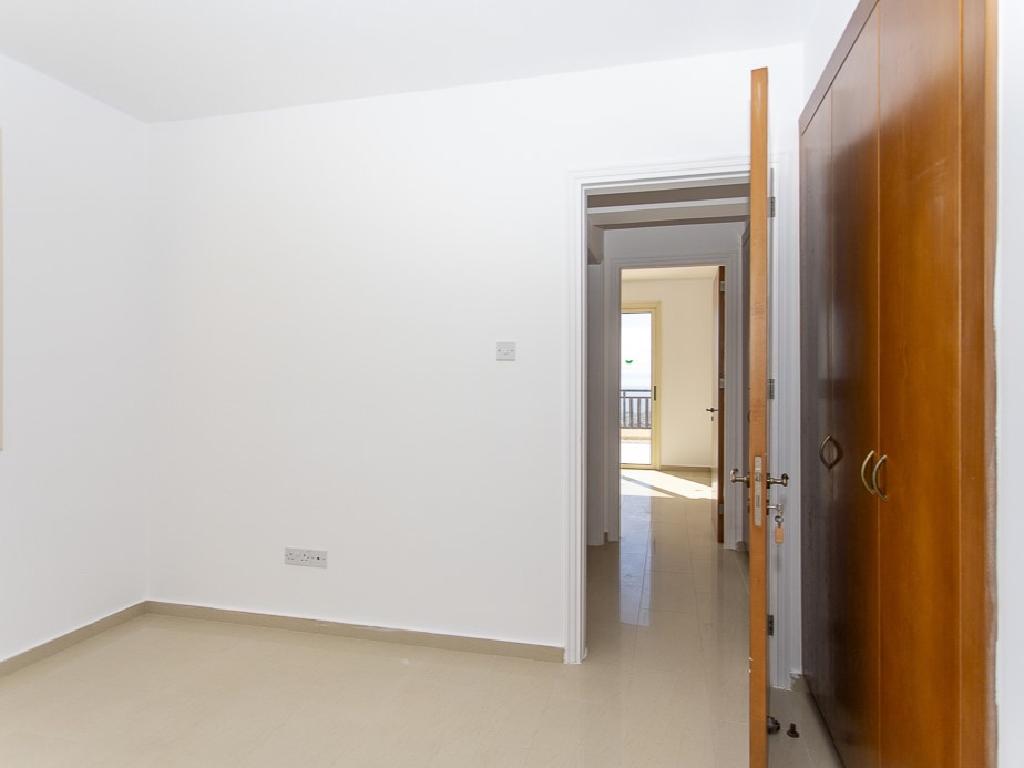 Flat-Pegeia-PR41687