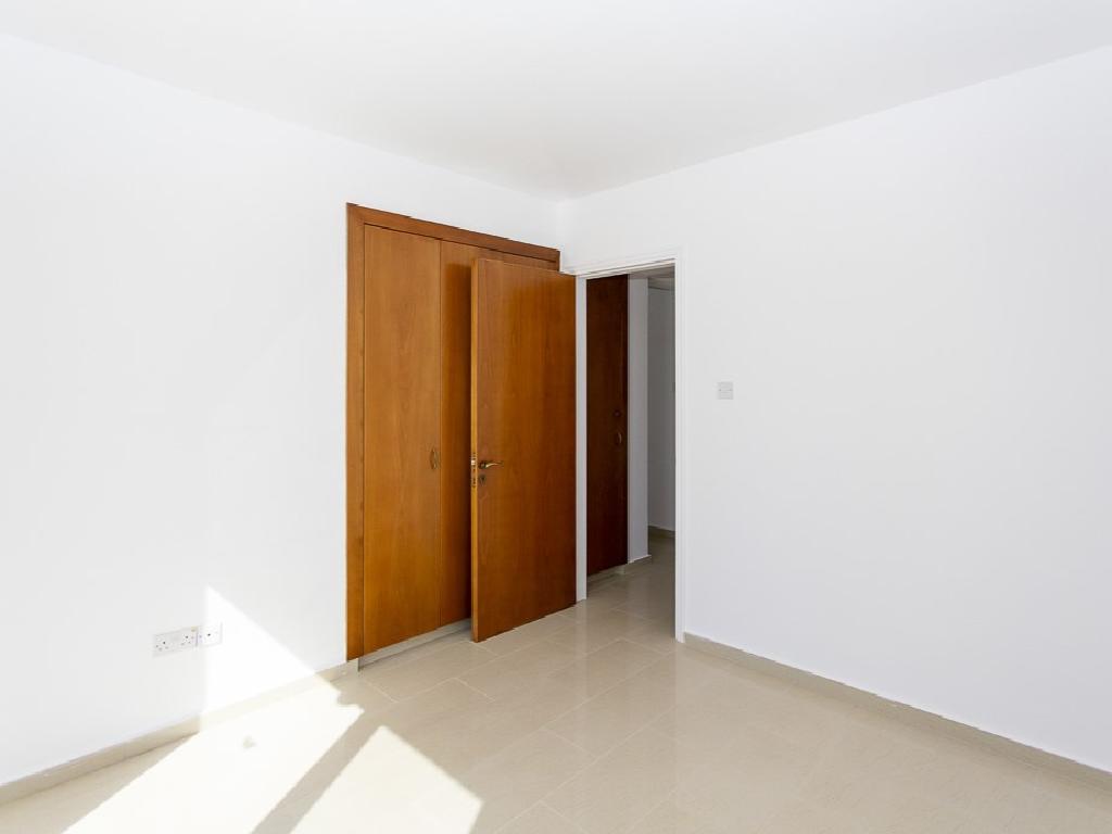 Flat-Pegeia-PR41687