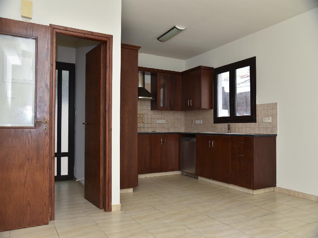 Semidetached house-Aradippou-PR42542