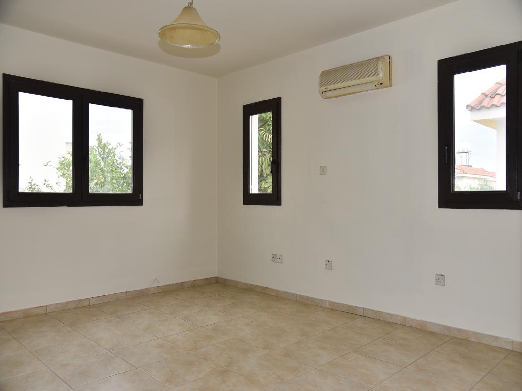 Semidetached house-Aradippou-PR42542