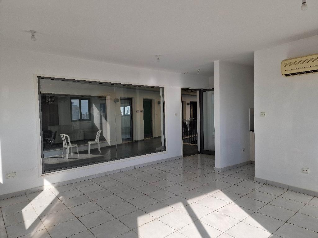 Commercial building-Voroklini-CP10228