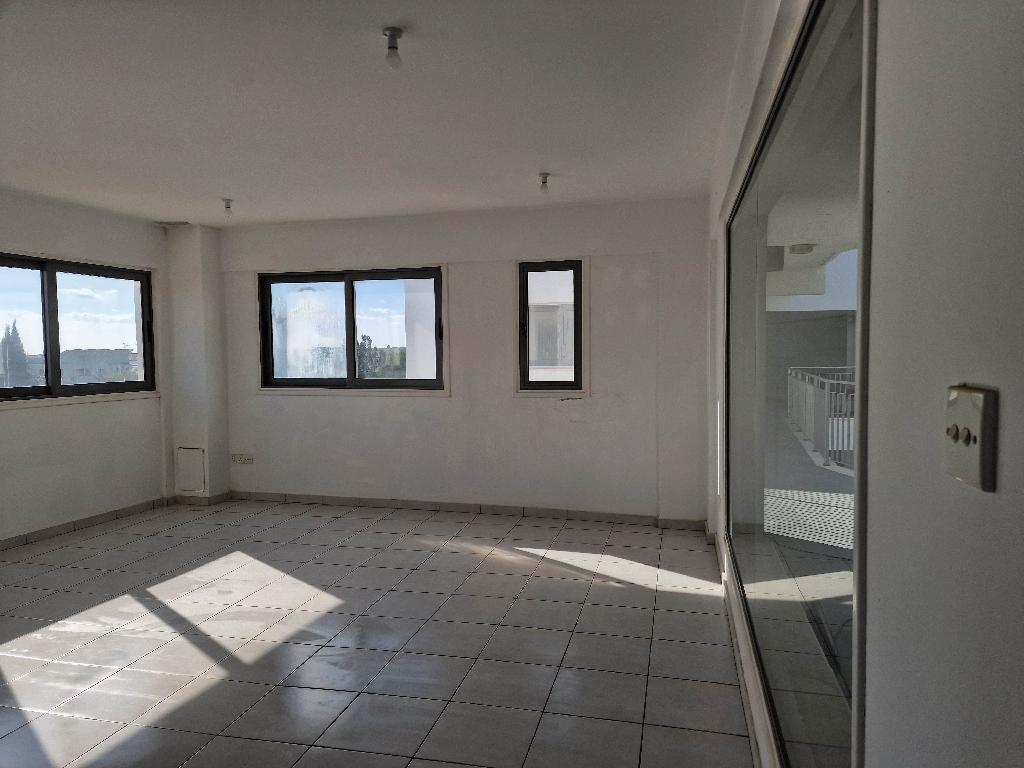 Commercial building-Voroklini-CP10228