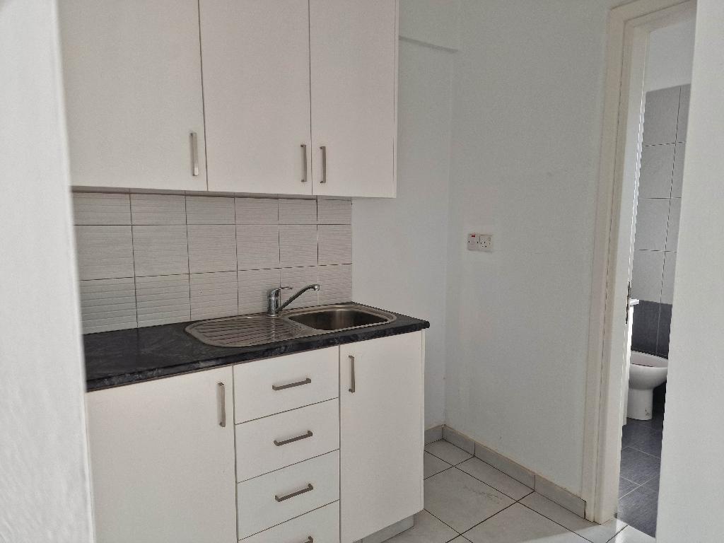 Commercial building-Voroklini-CP10228