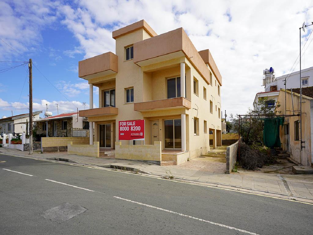Incomplete Residential Building - Xylofagou, Larnaca