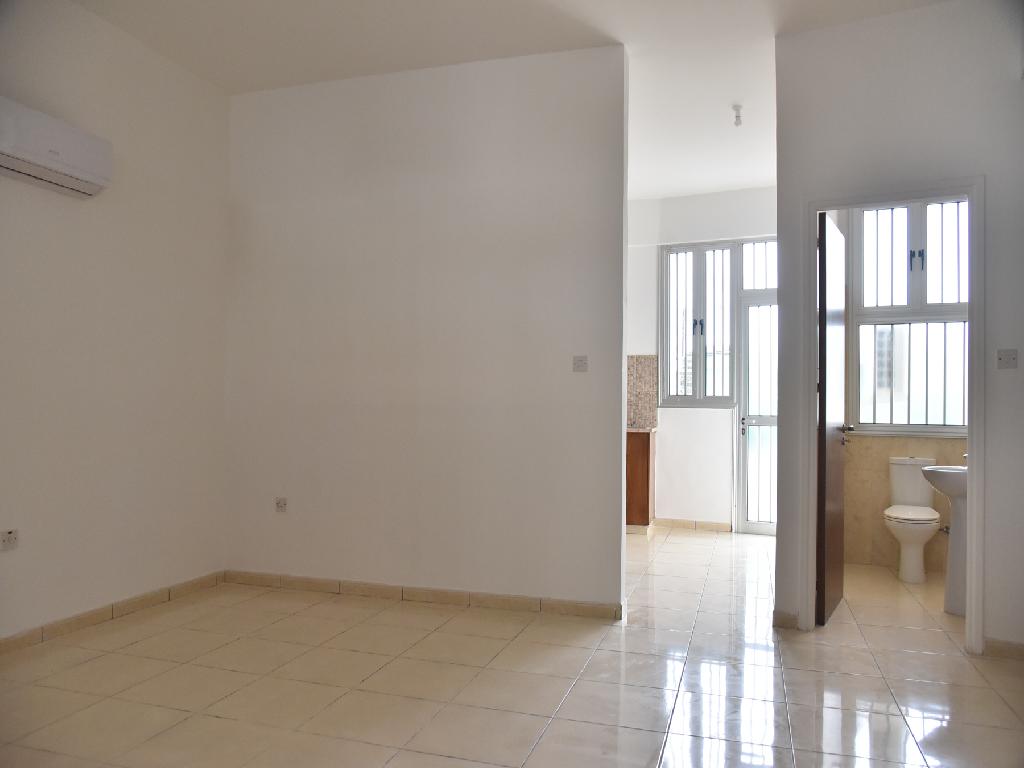 Flat-Larnaca Municipality-PR41375