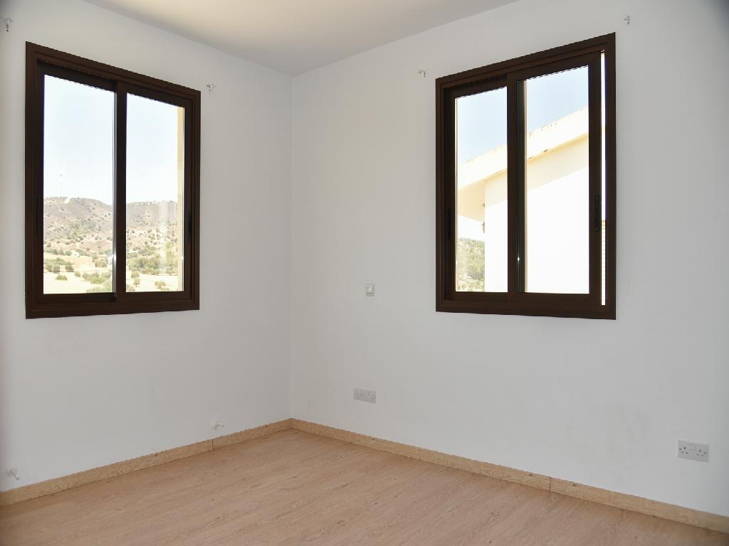 Detached house-Agia Anna-PR43245