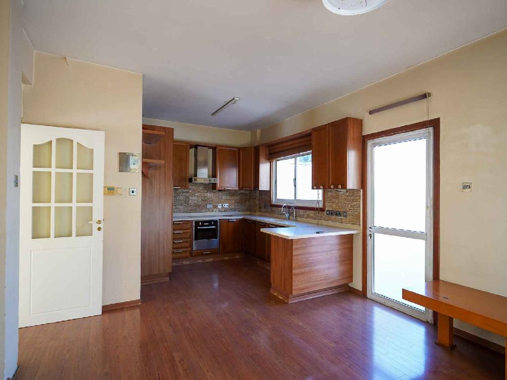 Semidetached house-Lakatameia-PR43574