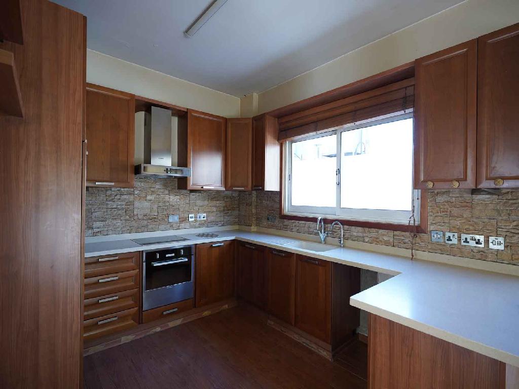 Semidetached house-Lakatameia-PR43574