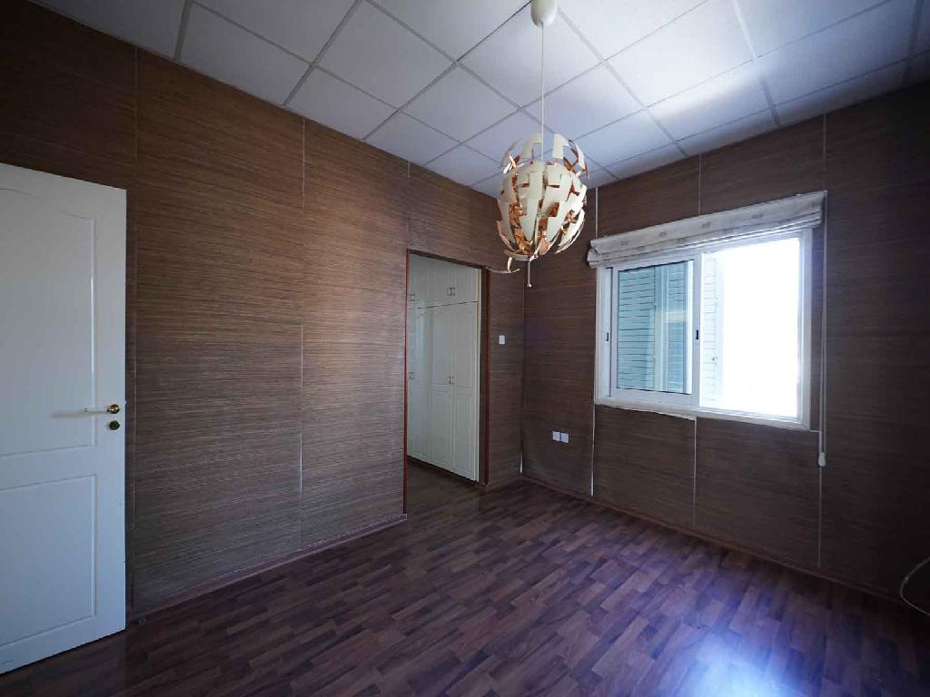 Semidetached house-Lakatameia-PR43574