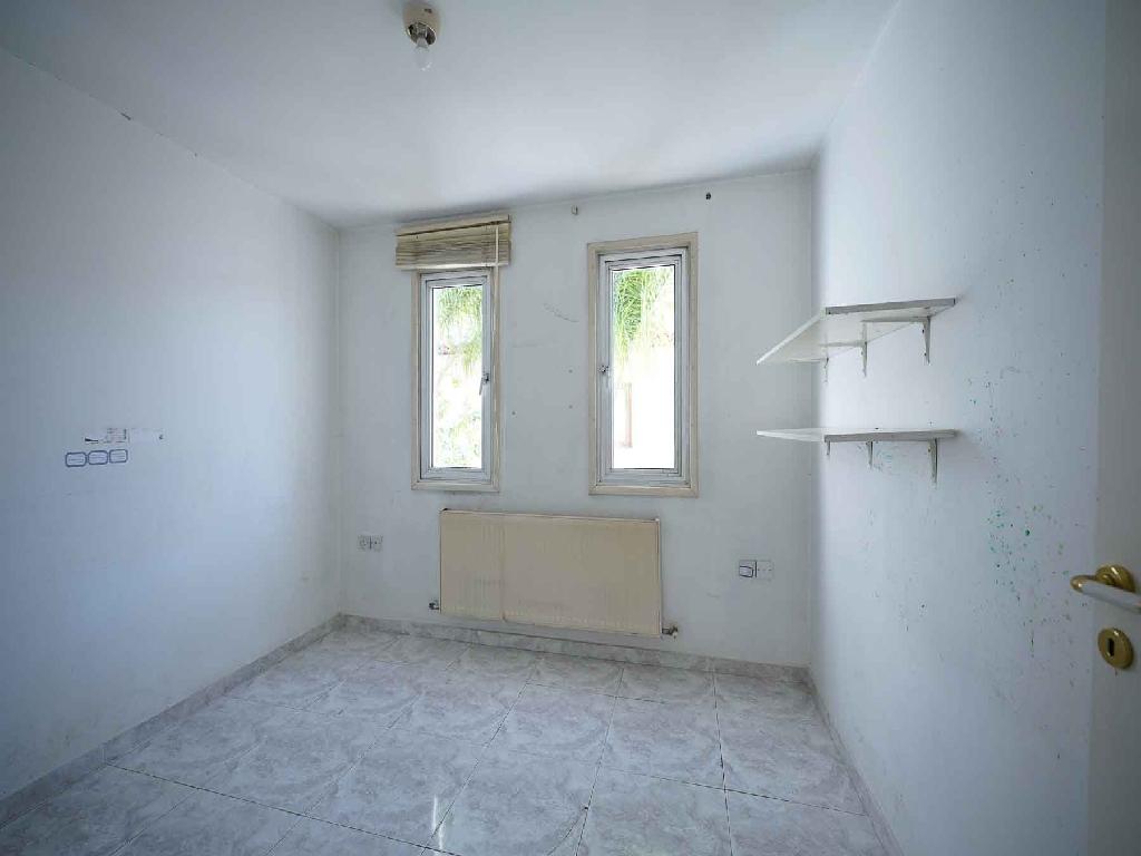 Semidetached house-Lakatameia-PR43574