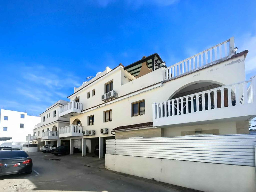 &Delta;&iota;&alpha;&mu;έ&rho;&iota;&sigma;&mu;&alpha; - &Pi;&alpha;&rho;&alpha;&lambda;ί&mu;&nu;&iota;, &Alpha;&mu;&mu;ό&chi;&omega;&sigma;&tau;&omicron;&sigmaf;