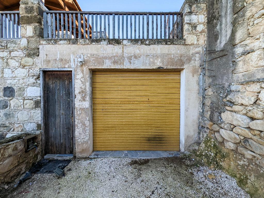 Detached house-Giolou-PR37028