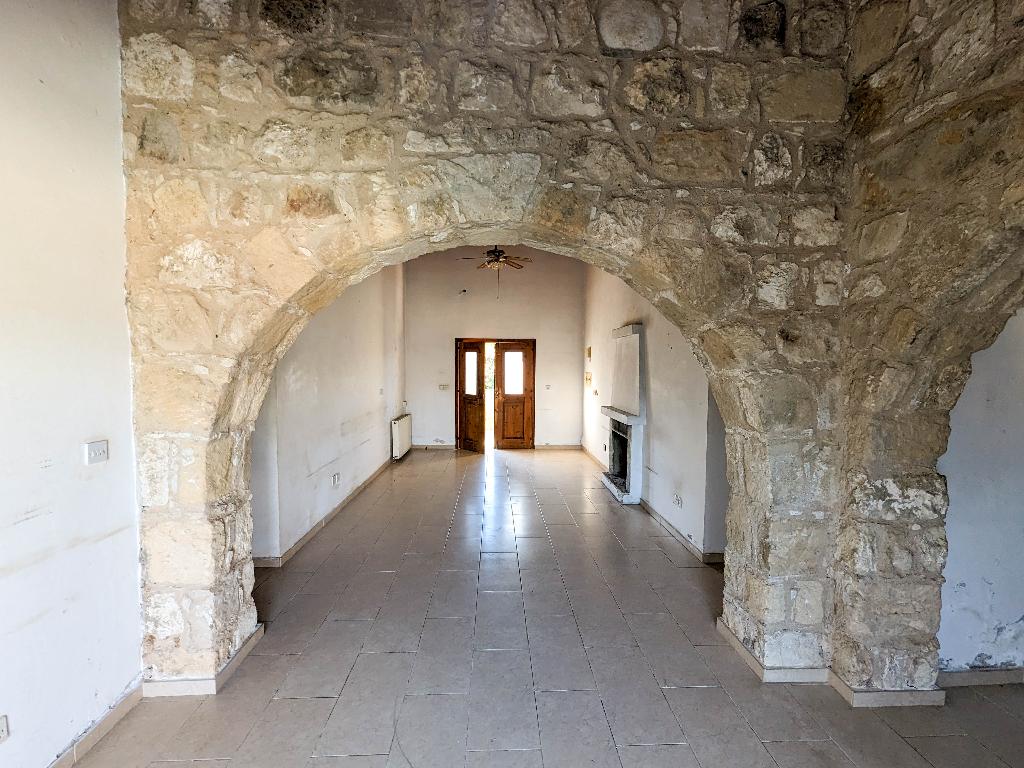 Detached house-Giolou-PR37028