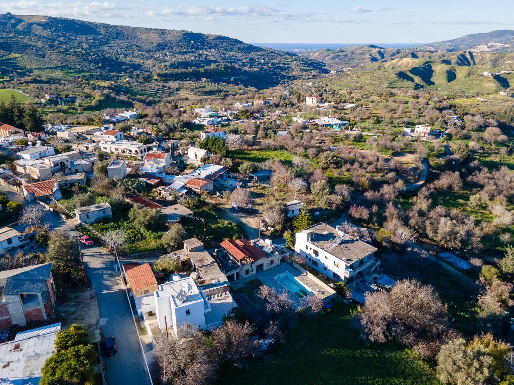 Detached house-Giolou-PR37028