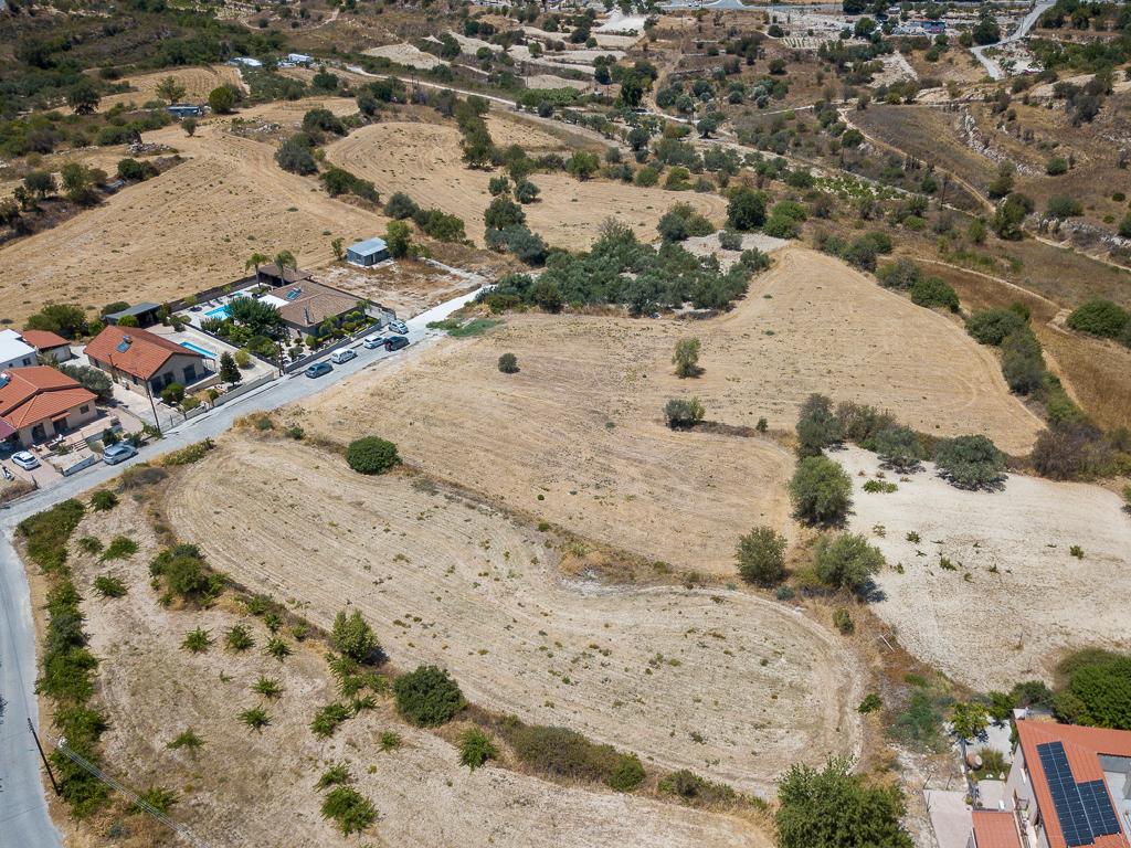 Field-Agios Amvrosios-PR39444