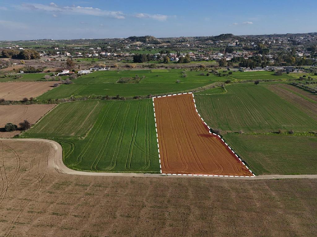 Field-Episkopeio-PR42078