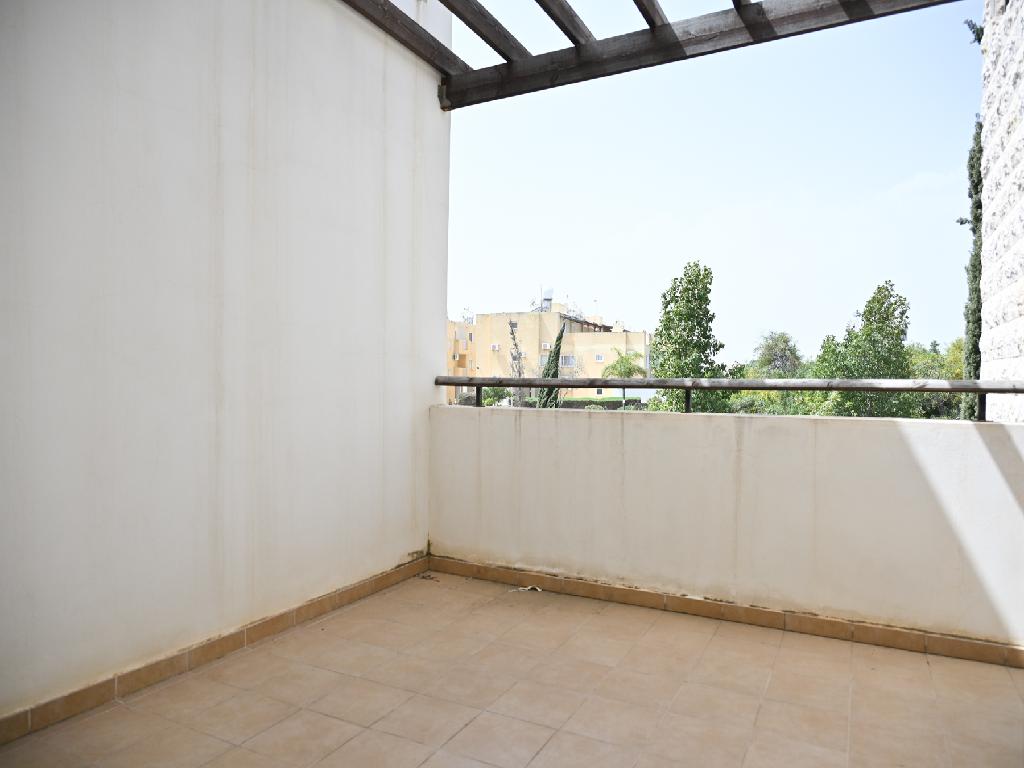 Flat-Paralimni-PR45006