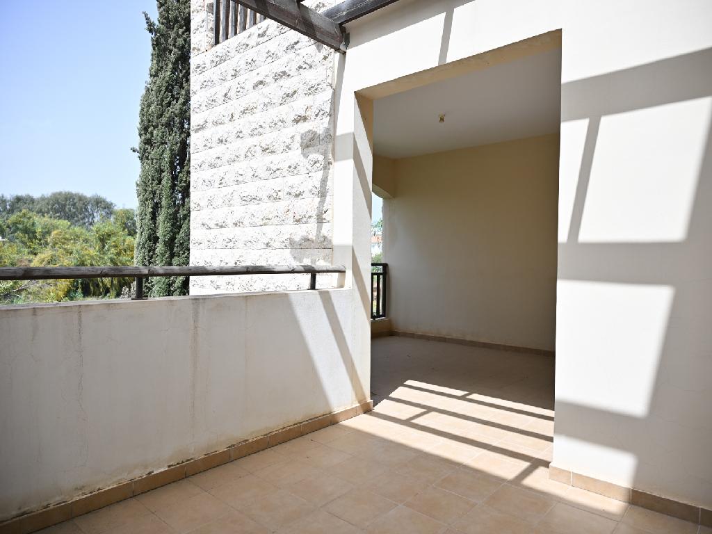 Flat-Paralimni-PR45006