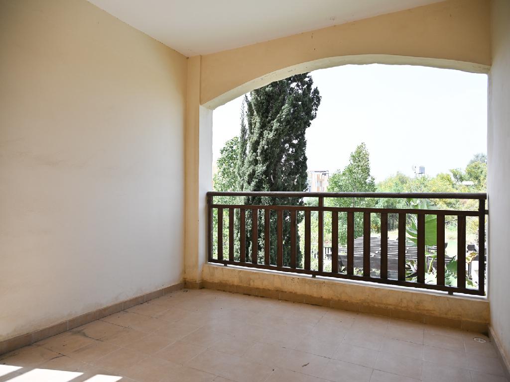 Flat-Paralimni-PR45006