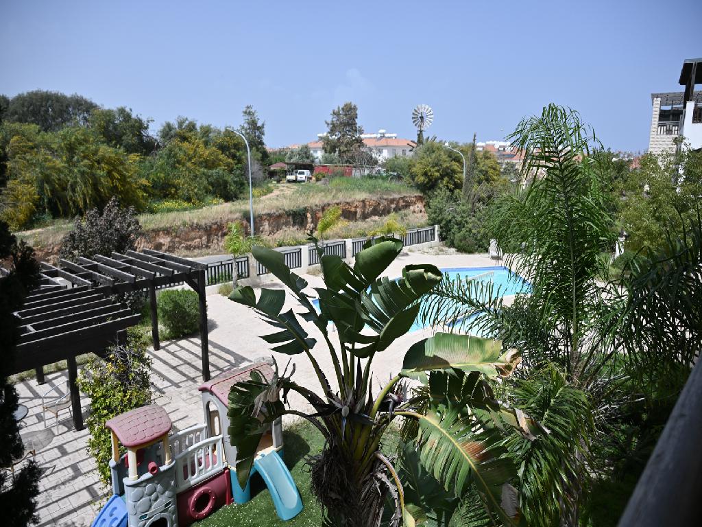 Flat-Paralimni-PR45006