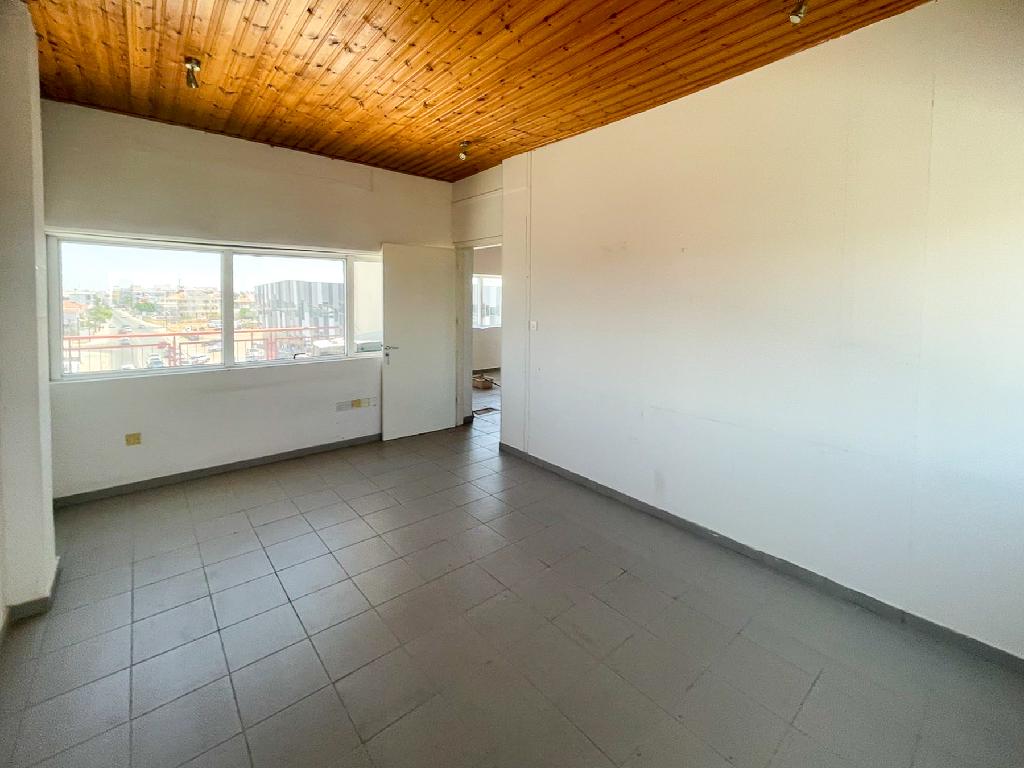 Γραφείο - Megaro Theocharis - Λακατάμεια, Λευκωσία