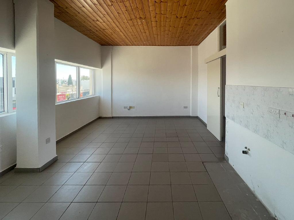 Γραφεία-Λακατάμια-PR40894