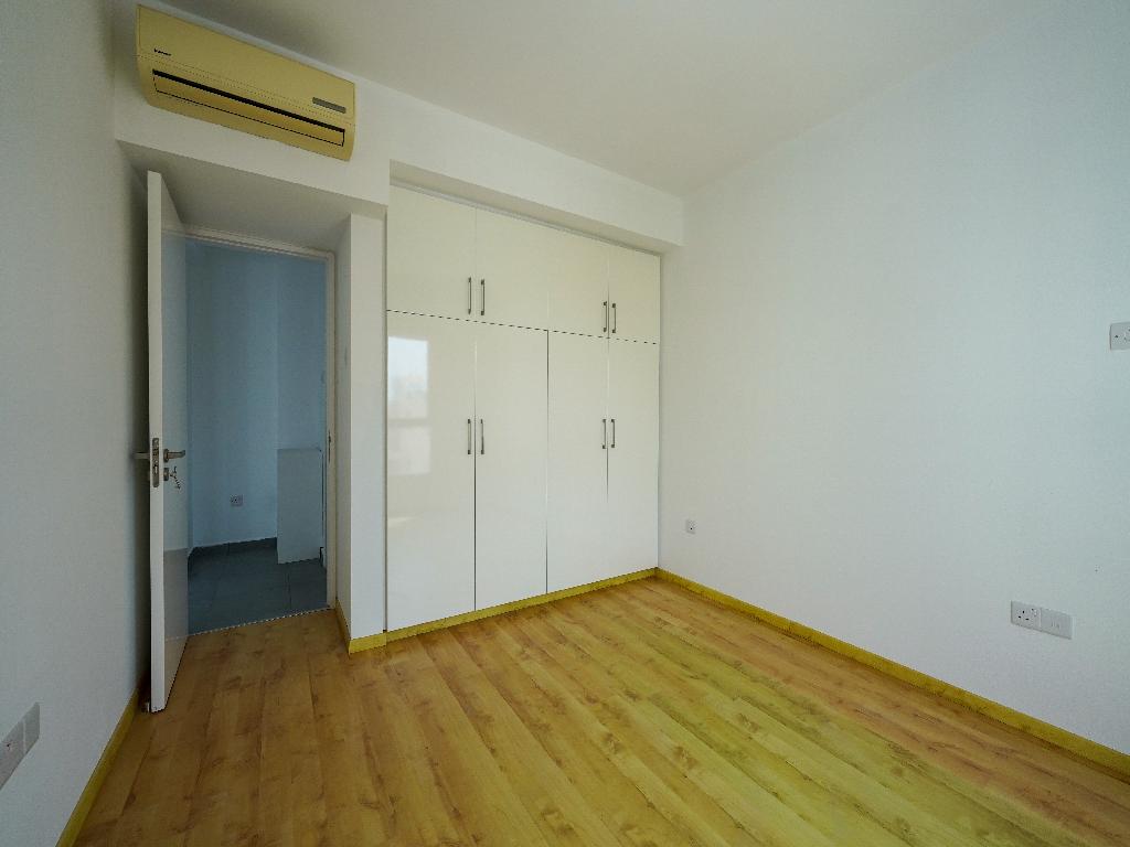 Flat-Pegeia-PR41730