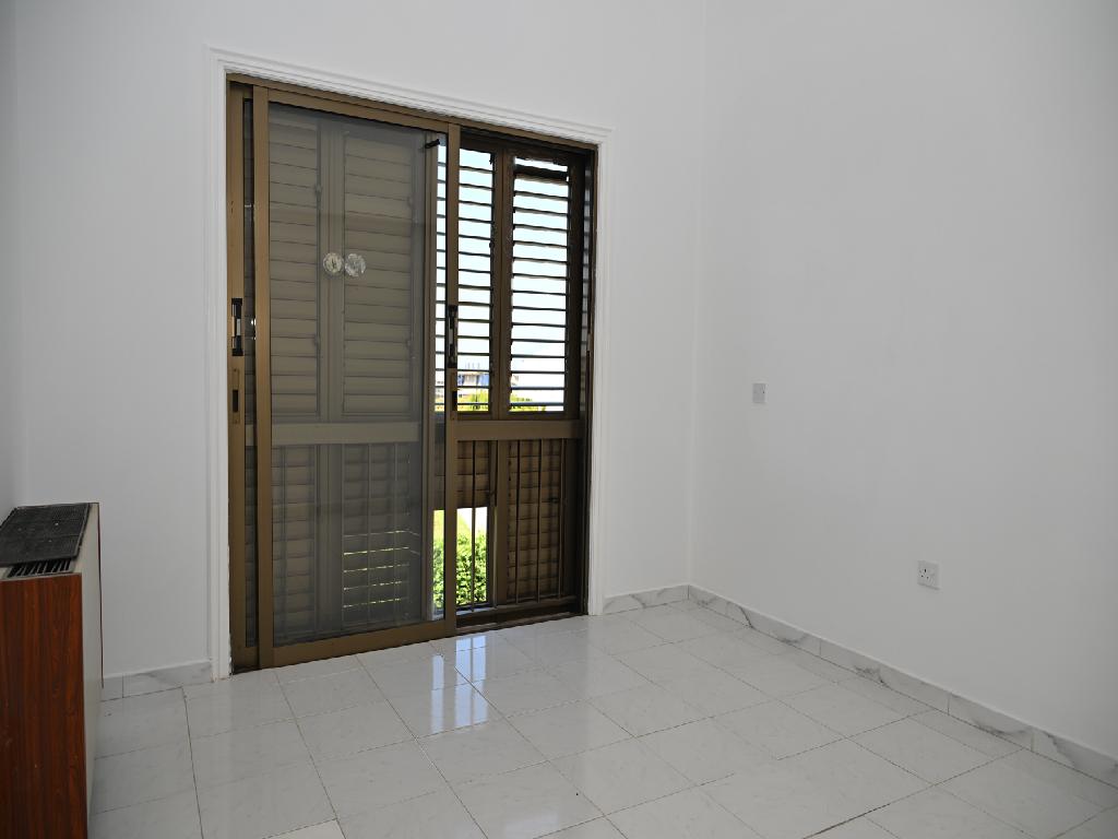 Detached house-Paralimni-PR44789