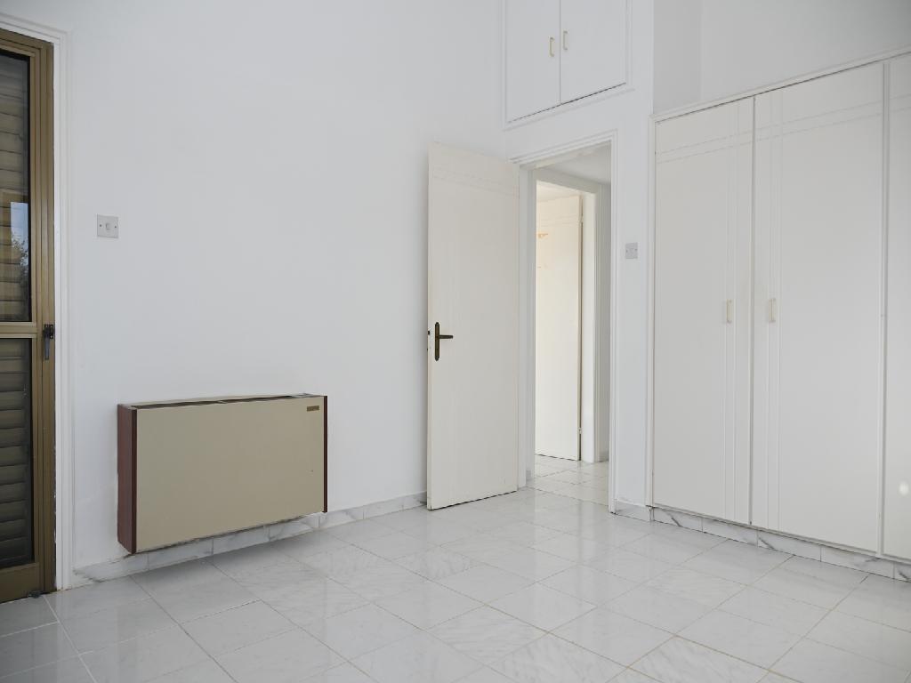 Detached house-Paralimni-PR44789