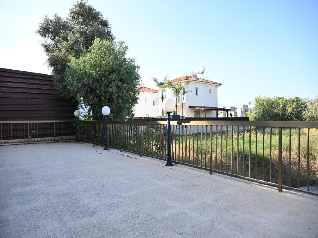 Detached house-Paralimni-PR44789
