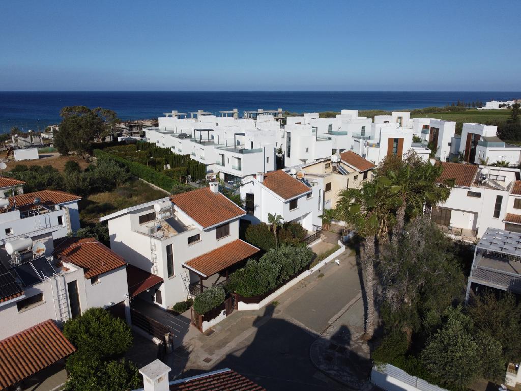 Detached house-Paralimni-PR44789