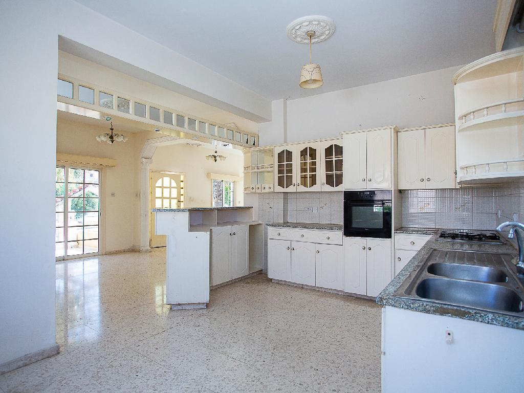 Detached house-Empa-PR46320