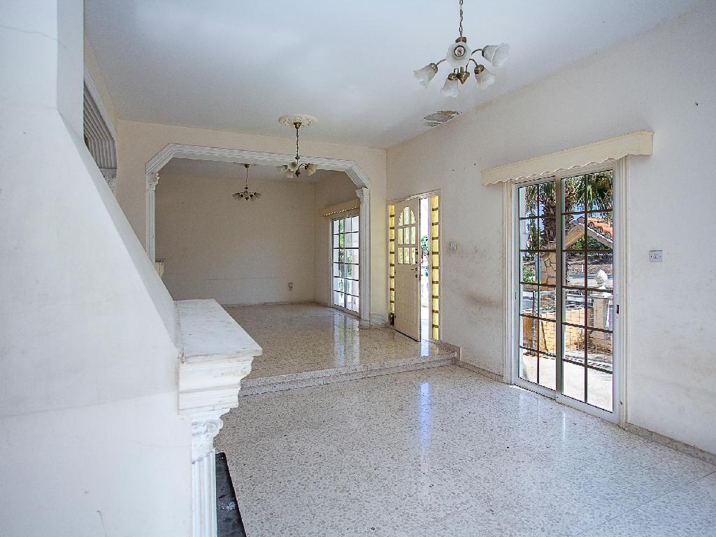 Detached house-Empa-PR46320