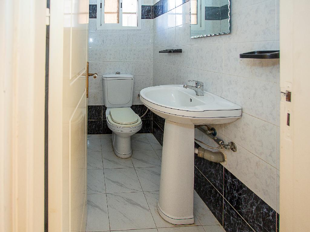 Detached house-Empa-PR46320