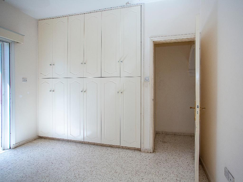Detached house-Empa-PR46320