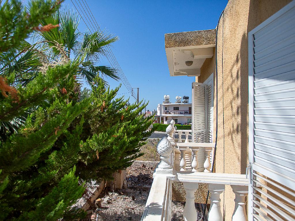 Detached house-Empa-PR46320