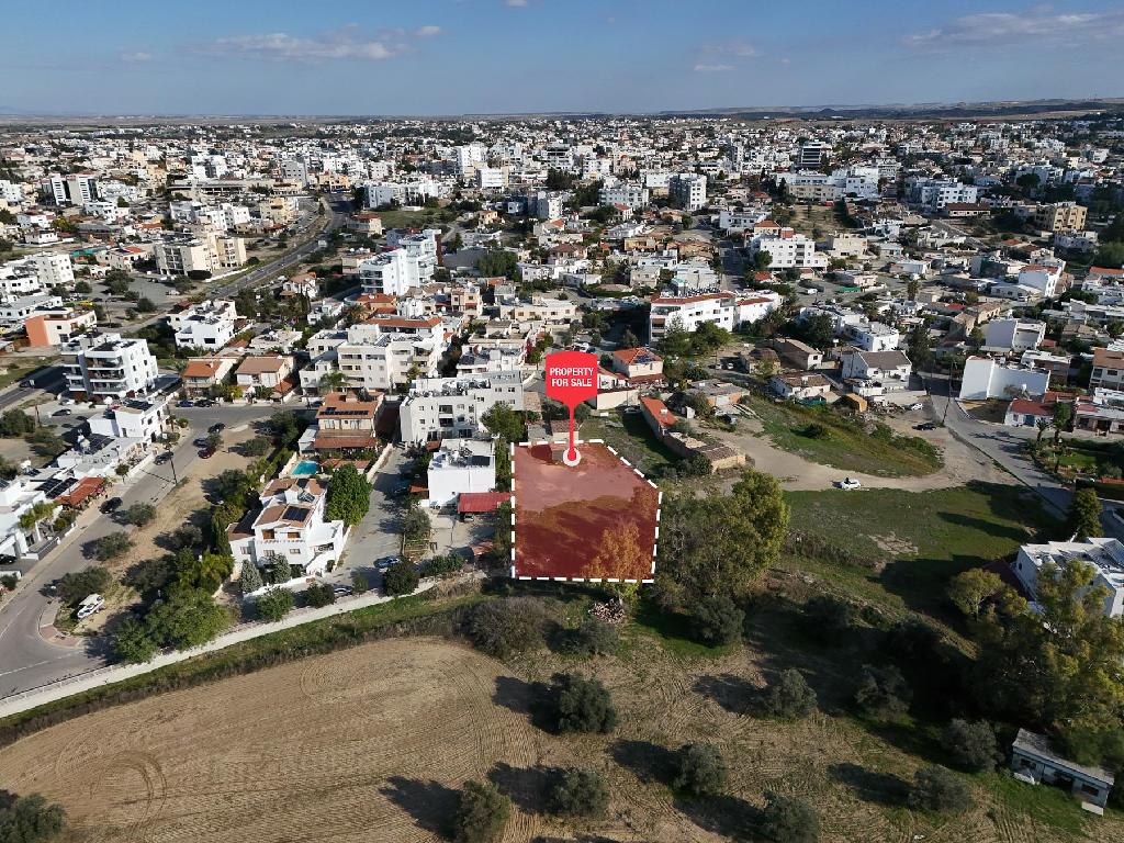 Field - Latsia, Nicosia