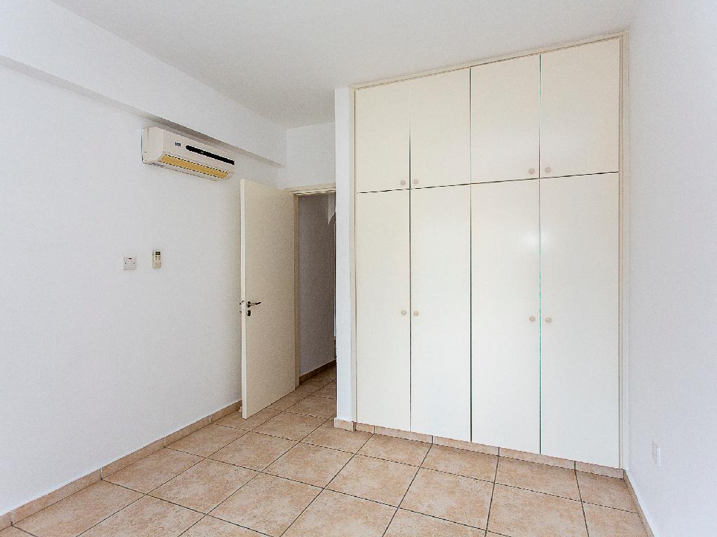Flat-Pegeia-PR45490